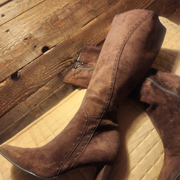 Enzo Angiolini Brown Suede Knee-High Boots - Picture 9 of 11